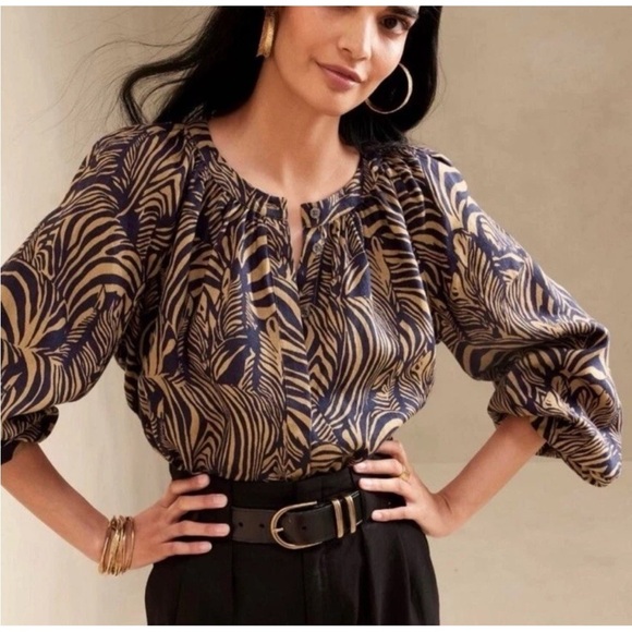 Banana Republic Tops - Banana Republic Tan Blue Linen Zebra Safari Animal Print Button Down Shirt Top L